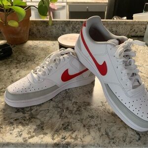 Nike Womens White and Red Sneakers 8.5